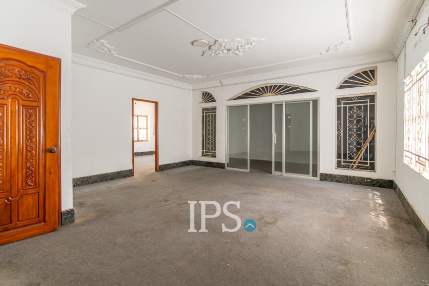 5 Room Commercial Villa For Rent - Chakto Mukh, Phnom Penh