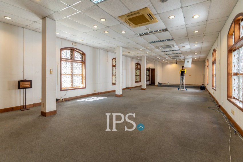 2,183 Sqm Commercial Villa For Rent - Chakto Mukh, Phnom Penh