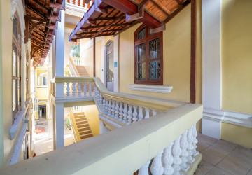 2,183 Sqm Commercial Villa For Rent - Chakto Mukh, Phnom Penh thumbnail