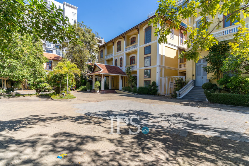 2,183 Sqm Commercial Villa For Rent - Chakto Mukh, Phnom Penh