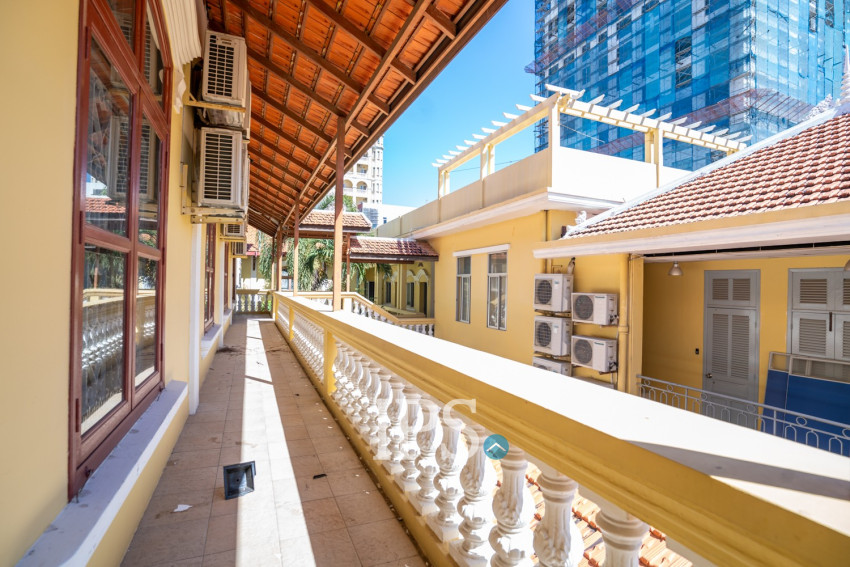 2,183 Sqm Commercial Villa For Rent - Chakto Mukh, Phnom Penh