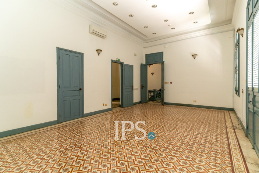 2,183 Sqm Commercial Villa For Rent - Chakto Mukh, Phnom Penh