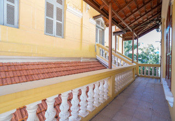 2,183 Sqm Commercial Villa For Rent - Chakto Mukh, Phnom Penh thumbnail