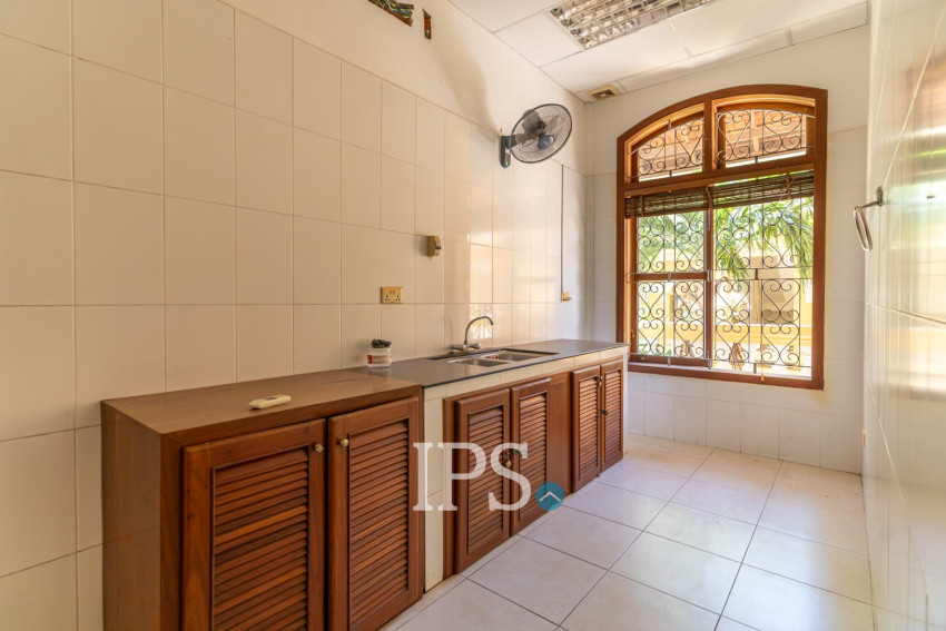 2,183 Sqm Commercial Villa For Rent - Chakto Mukh, Phnom Penh