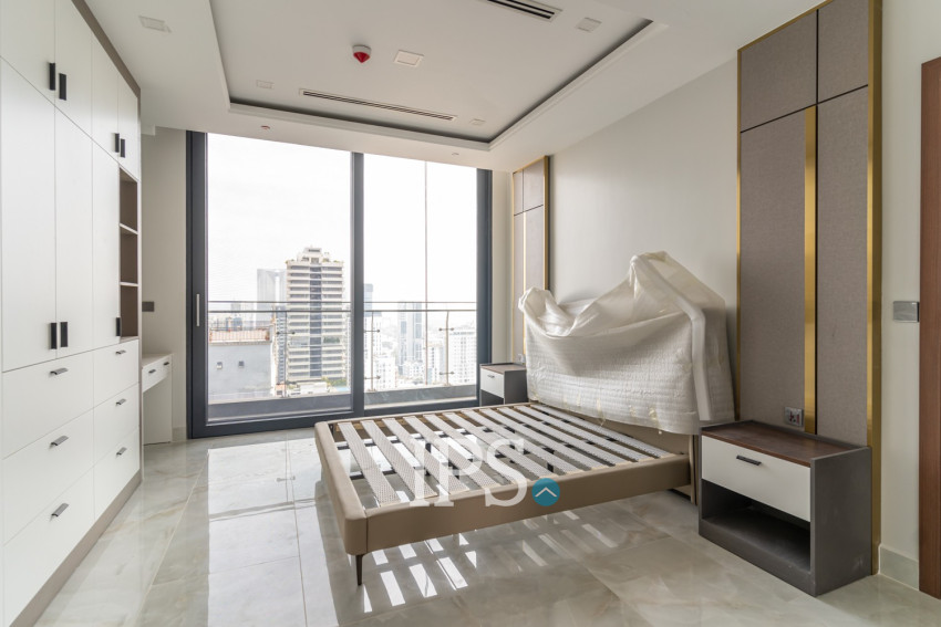 2 Bedroom Serviced Apartment For Rent - BKK1, Phnom Penh