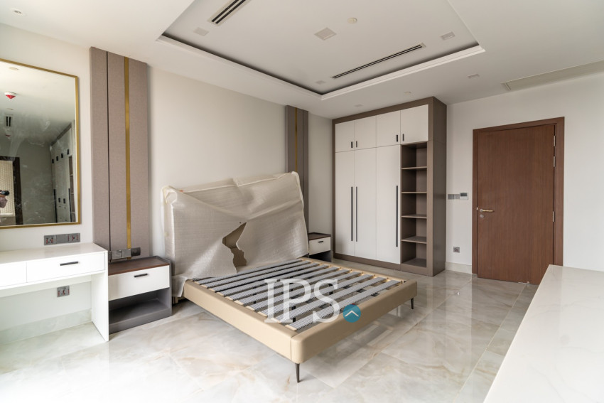 2 Bedroom Serviced Apartment For Rent - BKK1, Phnom Penh