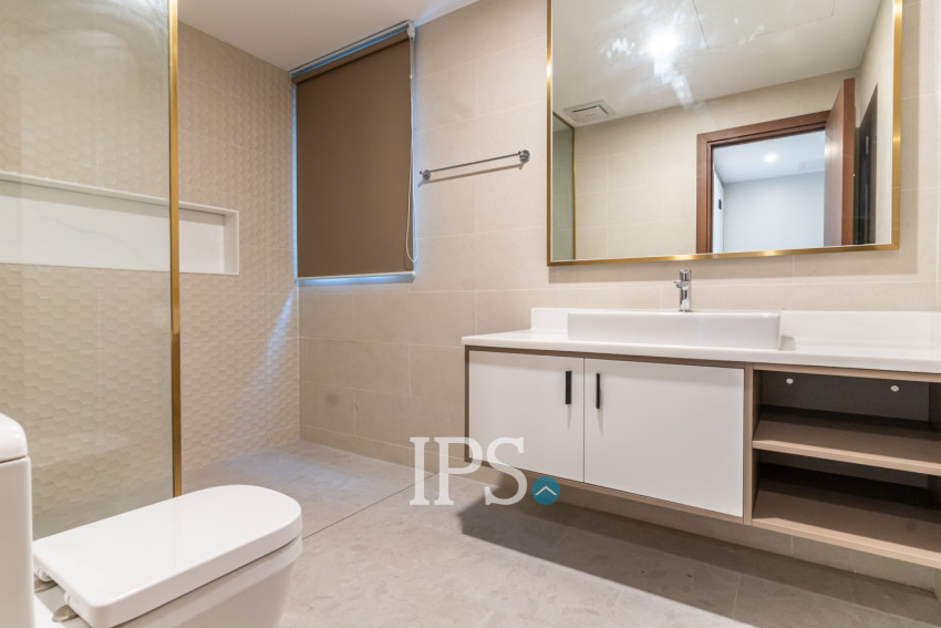 2 Bedroom Serviced Apartment For Rent - BKK1, Phnom Penh