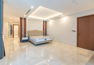 2 Bedroom Serviced Apartment For Rent - BKK1, Phnom Penh thumbnail