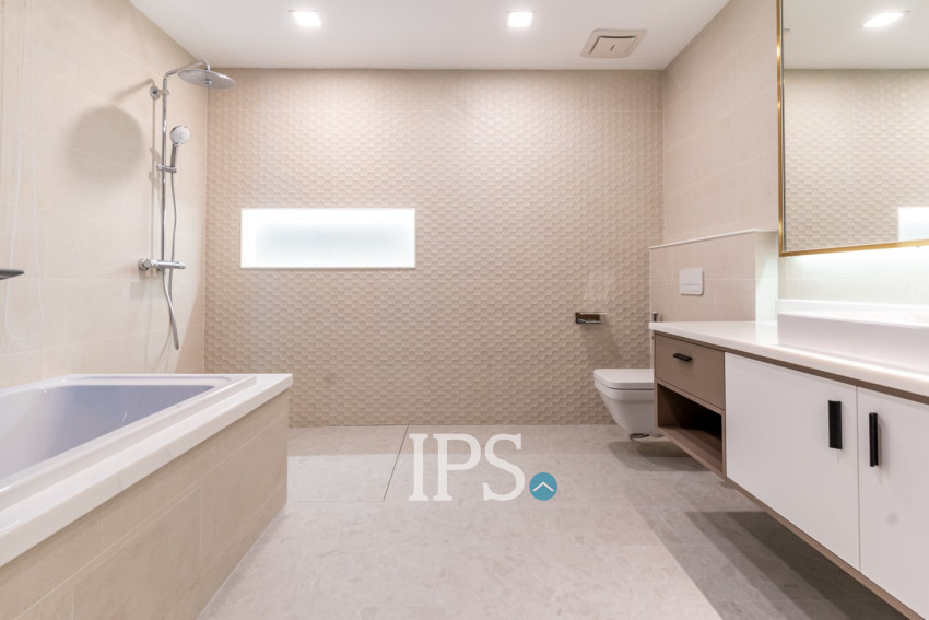 2 Bedroom Serviced Apartment For Rent - BKK1, Phnom Penh