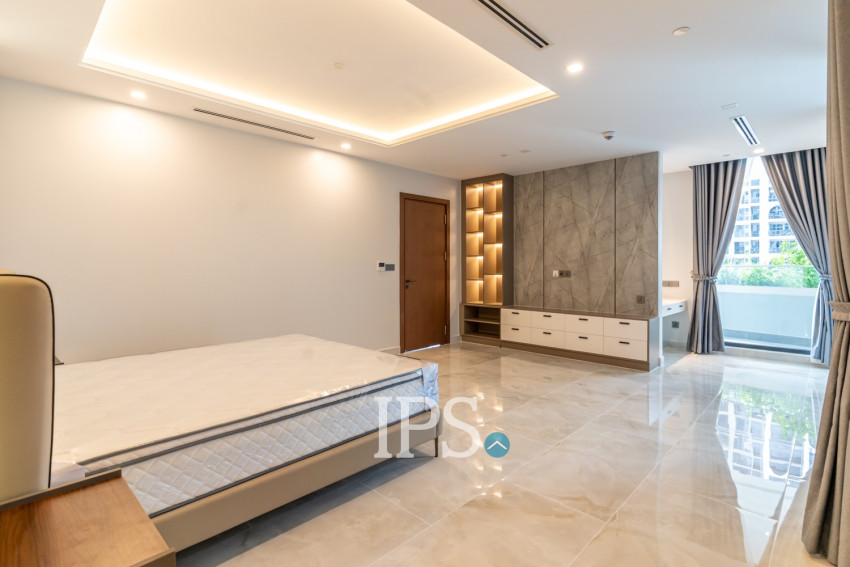 2 Bedroom Serviced Apartment For Rent - BKK1, Phnom Penh