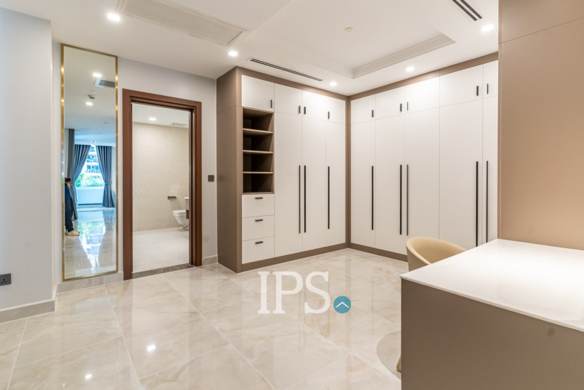 2 Bedroom Serviced Apartment For Rent - BKK1, Phnom Penh