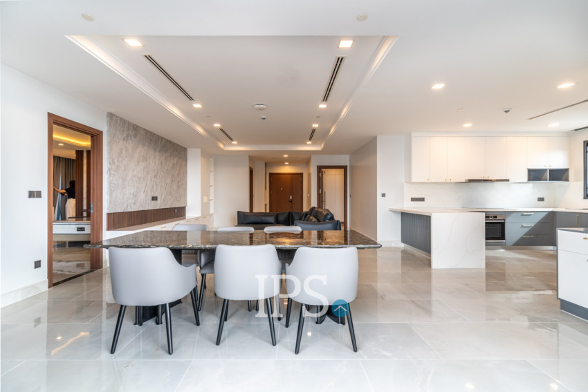 2 Bedroom Serviced Apartment For Rent - BKK1, Phnom Penh