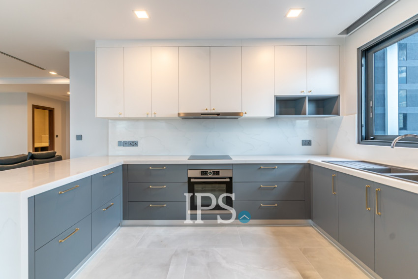 2 Bedroom Serviced Apartment For Rent - BKK1, Phnom Penh