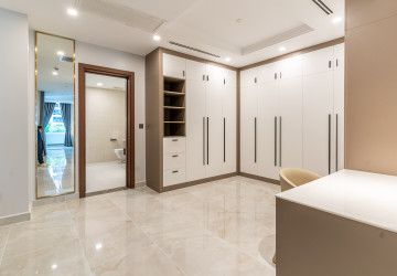 2 Bedroom Serviced Apartment For Rent - BKK1, Phnom Penh thumbnail