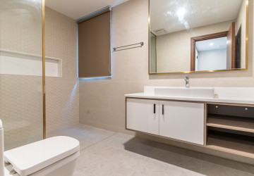 2 Bedroom Serviced Apartment For Rent - BKK1, Phnom Penh thumbnail