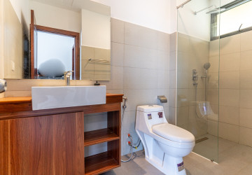 1 Bedroom Serviced Apartment For Rent - BKK1, Phnom Penh thumbnail