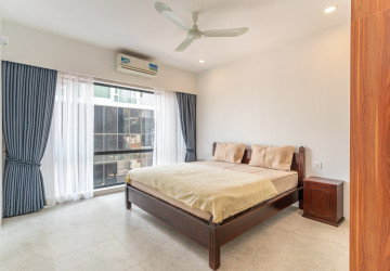 2 Bedroom Serviced Apartment For Rent - BKK1, Phnom Penh thumbnail
