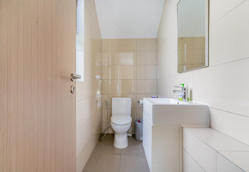 5 Bedroom Villa For Rent - Borey Chankiri, Preaek Kampues, Phnom Penh thumbnail