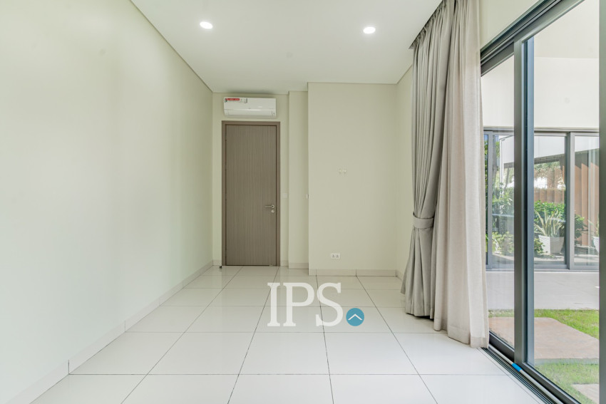 5 Bedroom Villa For Rent - Borey Chankiri, Preaek Kampues, Phnom Penh