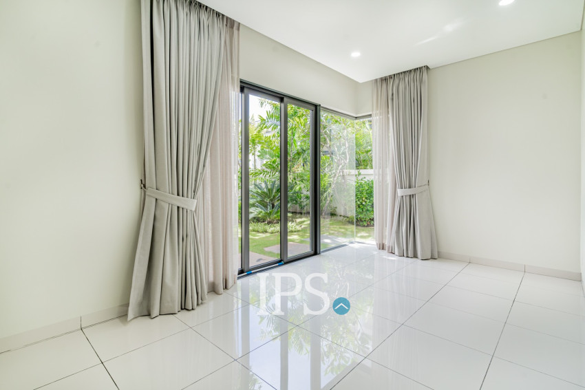 5 Bedroom Villa For Rent - Borey Chankiri, Preaek Kampues, Phnom Penh