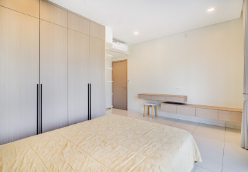 5 Bedroom Villa For Rent - Borey Chankiri, Preaek Kampues, Phnom Penh thumbnail