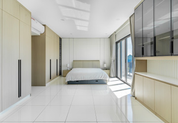 5 Bedroom Villa For Rent - Borey Chankiri, Preaek Kampues, Phnom Penh thumbnail