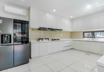 5 Bedroom Villa For Rent - Borey Chankiri, Preaek Kampues, Phnom Penh thumbnail