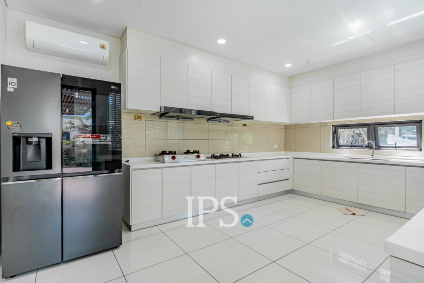 5 Bedroom Villa For Rent - Borey Chankiri, Preaek Kampues, Phnom Penh