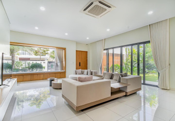 5 Bedroom Villa For Rent - Borey Chankiri, Preaek Kampues, Phnom Penh thumbnail