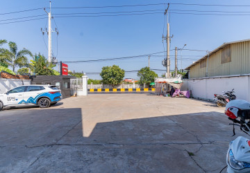 590 Sqm Fully Furnished Office Space For Rent - Toul Sangke 2, Phnom Penh thumbnail
