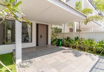 4 Bedroom Villa Plus Touch For Rent - Borey Chankiri, Preaek Kampues, Phnom Penh thumbnail