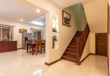 4 Bedroom Villa For Rent - Yen Dy II, Svay Dangkum, Siem Reap thumbnail