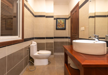 4 Bedroom Villa For Rent - Yen Dy II, Svay Dangkum, Siem Reap thumbnail