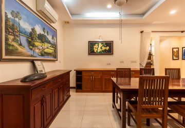 4 Bedroom Villa For Rent - Yen Dy II, Svay Dangkum, Siem Reap thumbnail
