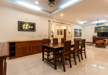 4 Bedroom Villa For Rent - Yen Dy II, Svay Dangkum, Siem Reap thumbnail