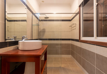 4 Bedroom Villa For Rent - Yen Dy II, Svay Dangkum, Siem Reap thumbnail