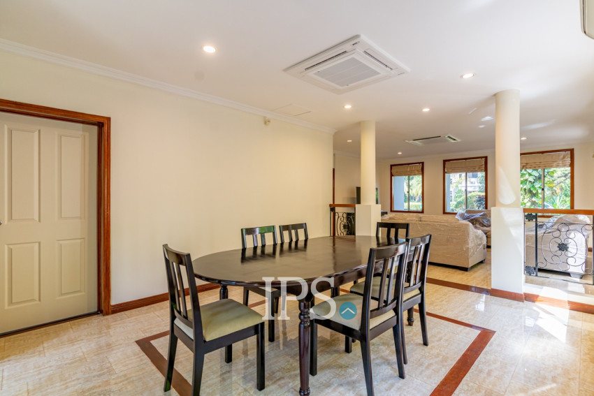 5 Bedroom Villa For Rent - Teuk Thla, Sen Sok, Phnom Penh