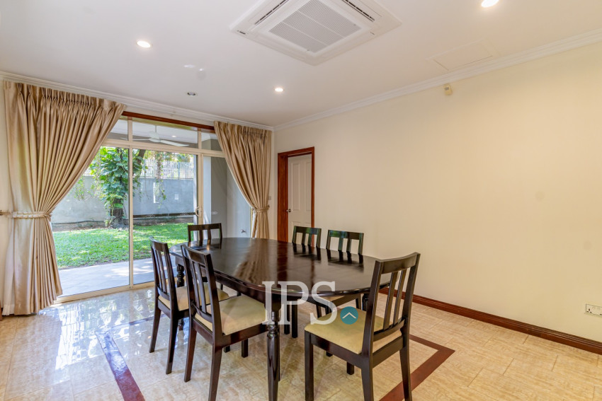 5 Bedroom Villa For Rent - Teuk Thla, Sen Sok, Phnom Penh