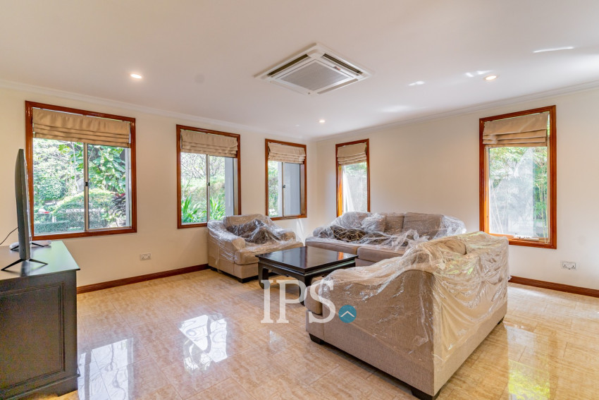 5 Bedroom Villa For Rent - Teuk Thla, Sen Sok, Phnom Penh