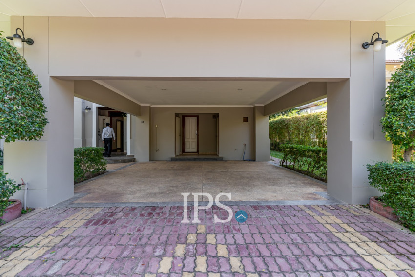 5 Bedroom Villa For Rent - Teuk Thla, Sen Sok, Phnom Penh