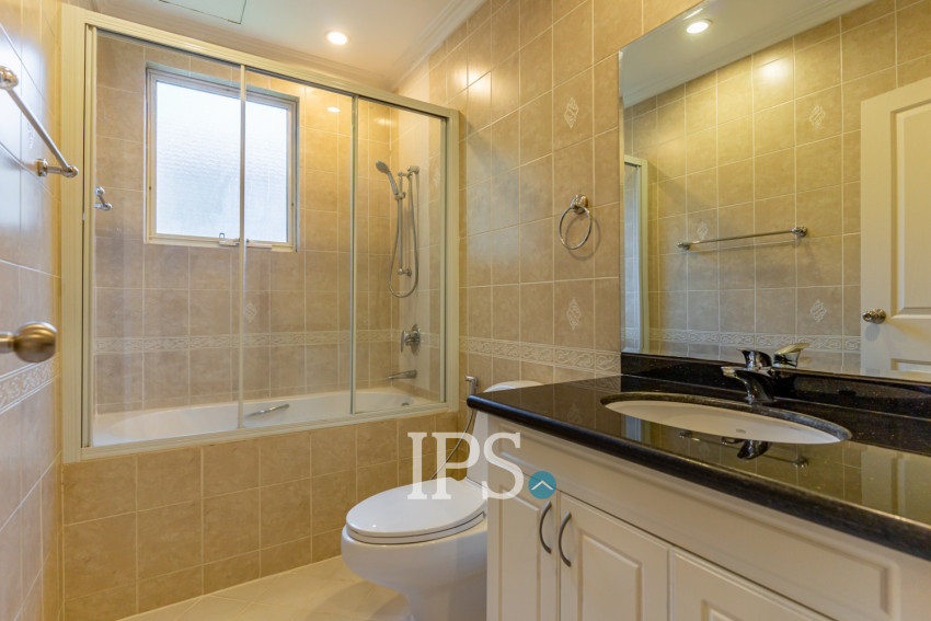 5 Bedroom Villa For Rent - Teuk Thla, Sen Sok, Phnom Penh