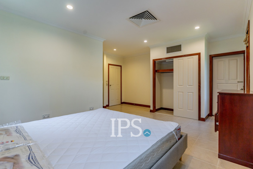 5 Bedroom Villa For Rent - Teuk Thla, Sen Sok, Phnom Penh