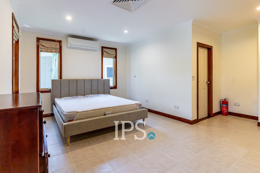 5 Bedroom Villa For Rent - Teuk Thla, Sen Sok, Phnom Penh