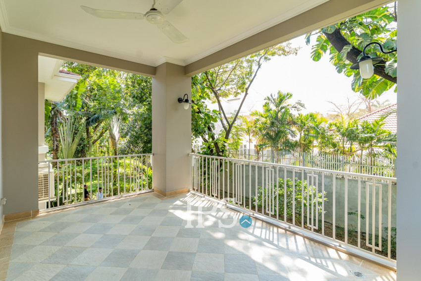 5 Bedroom Villa For Rent - Teuk Thla, Sen Sok, Phnom Penh
