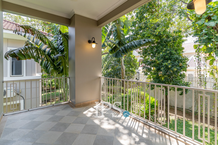 5 Bedroom Villa For Rent - Teuk Thla, Sen Sok, Phnom Penh