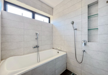 2 Bedroom Apartment For Rent - Svay Dangkum, Siem Reap thumbnail