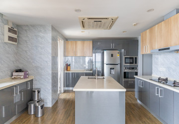 29th Floor 3Bedroom Condo For Sale -  Casa Meridian, Tonle Bassac, Phnom Penh thumbnail