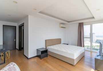 29th Floor 3Bedroom Condo For Sale -  Casa Meridian, Tonle Bassac, Phnom Penh thumbnail