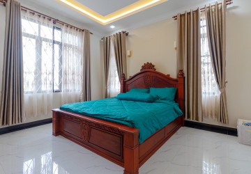 4 Bedroom Villa For Sale - Svay Dangkum, Siem Reap thumbnail