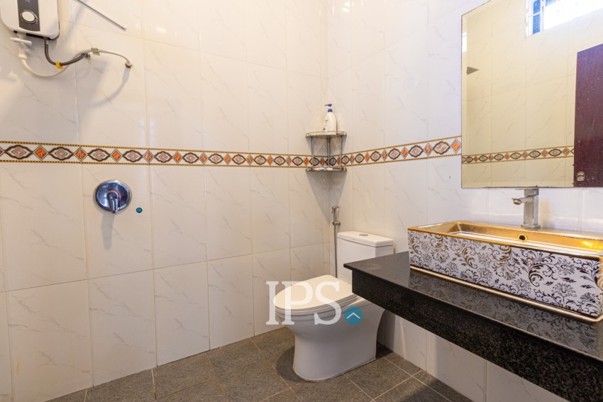4 Bedroom Villa For Sale - Svay Dangkum, Siem Reap